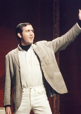 Early days of George Shapiro. Know about his early life, education 